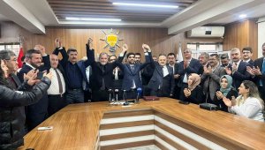 AK Parti yeni İl Başkanı Salt görevi devraldı