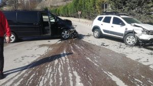 Karabük'te trafik kazası: 3 yaralı