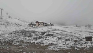 Karabük'ün yüksek kesimleri beyaz örtüyle kaplandı