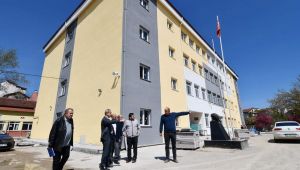Akbaş, okullarda incelemelerde bulundu