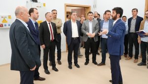 'Üniversite-Sanayi İş Birliği ve Toplum Komisyonu' toplantısı yapıldı
