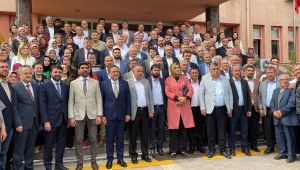 AK Partili Şahin ve Keskinkılıç mazbatalarını aldı