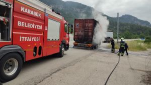 Seyir halindeyken alev aldı