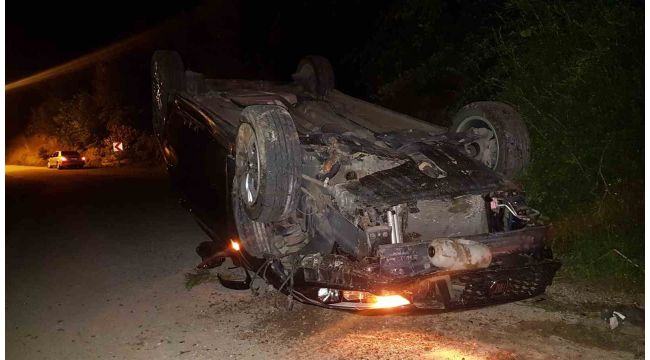 Ters dönen otomobilin sürücüsü yaralandı