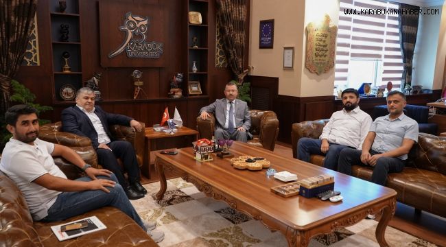 Cihannüma Derneğinden Karabük Üniversitesi Rektörü Prof. Dr. Fatih Kırışık'a Ziyaret