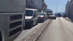 Hatalı park, hastaya yetişmeye çalışan ambulansı engelledi
