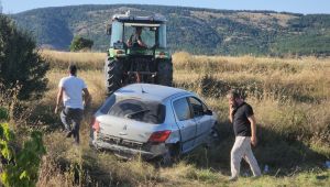 Otomobile çarptı, su kanalını aşıp tarlaya uçtu: 6 yaralı