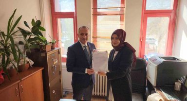 Gedikoğlu, mazbatasını alır almaz ilk ziyaretini şehitliğe yaptı