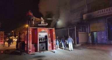 Karabük'te mobilya atölyesinde çıkan yangın söndürüldü