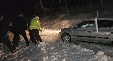 Kanala düşen araç için polis ve jandarma seferber oldu
