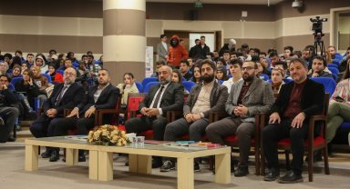 KBÜ'de "Kariyer Yolculuğunda 12 Dev Adım" semineri