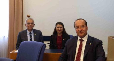 Milletvekili Akay, Karabük'ün sanayiye ilişkin taleplerini Bakan Kacır'a iletti