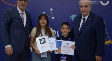 Safranbolulu öğrenciler Bartın'da birinci oldu