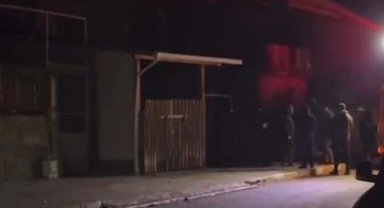 Dumandan etkilenen ev sahibi hastanede hayatını kaybetti