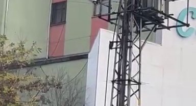 Elektrik trafosunda çıkan yangın tedirgin etti