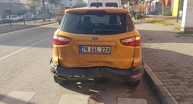 Otomobilin cipe çarptığı anlar kamerada
