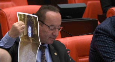 Akay, Yenice'nin yol sorununu Meclis Genel Kurulu'na taşıdı