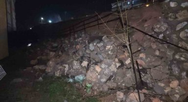 Safranbolu'da sitenin istinat duvarı çöktü