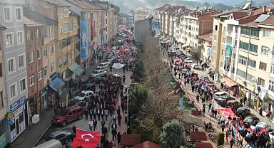 Karakaş'tan gövde gösterisi