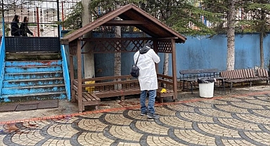 Lise bahçesinde 'Kız arkadaşıma baktın' kavgası: 3 yaralı