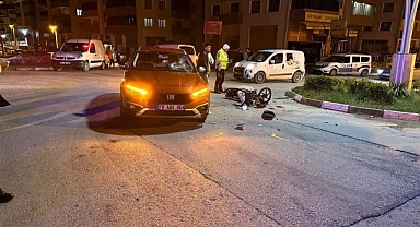 Otomobil ile motosiklet çarpıştı: 1 yaralı