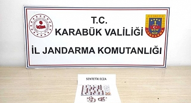 Şahısların üzerinde sentetik hap ele geçirildi