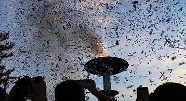 Altın Safran Festivali'nin meşalesi çeyrek asır için yandı