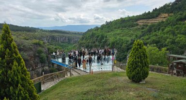 Cam teras ve Mencilis Mağarası girişleri zamlandı