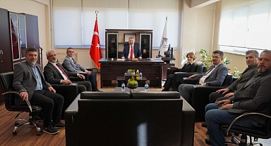 Rektör Kırışık, İktisadi ve İdari Bilimler Fakültesi'ni ziyaret etti