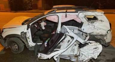 Cip, sulama yapan vidanjöre çarptı: 1'i ağır 2 yaralı