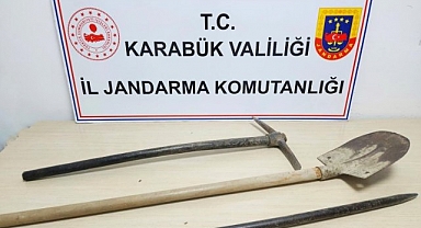 Kaçak kazı yaparken suçüstü yakalandılar