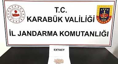 Karabük'te şahsın üzerinde uyuşturucu hap ele geçirildi