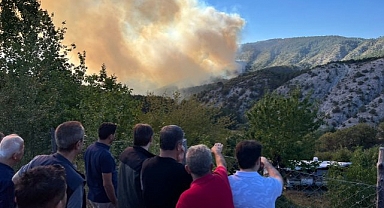 Karabük'teki orman yangınını söndürme çalışmaları 29 saattir sürüyor