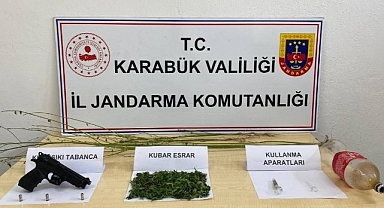 Kenevir ve esrar ile yakalandı
