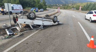 Kontrolden çıkan otomobil takla attı: 2'si çocuk 5 yaralı