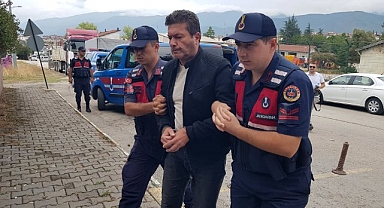 Husumetlisini öldüren zanlı adliyeye sevk edildi