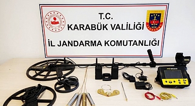 Safranbolu'da define arayan 5 kişi suçüstü yakalandı